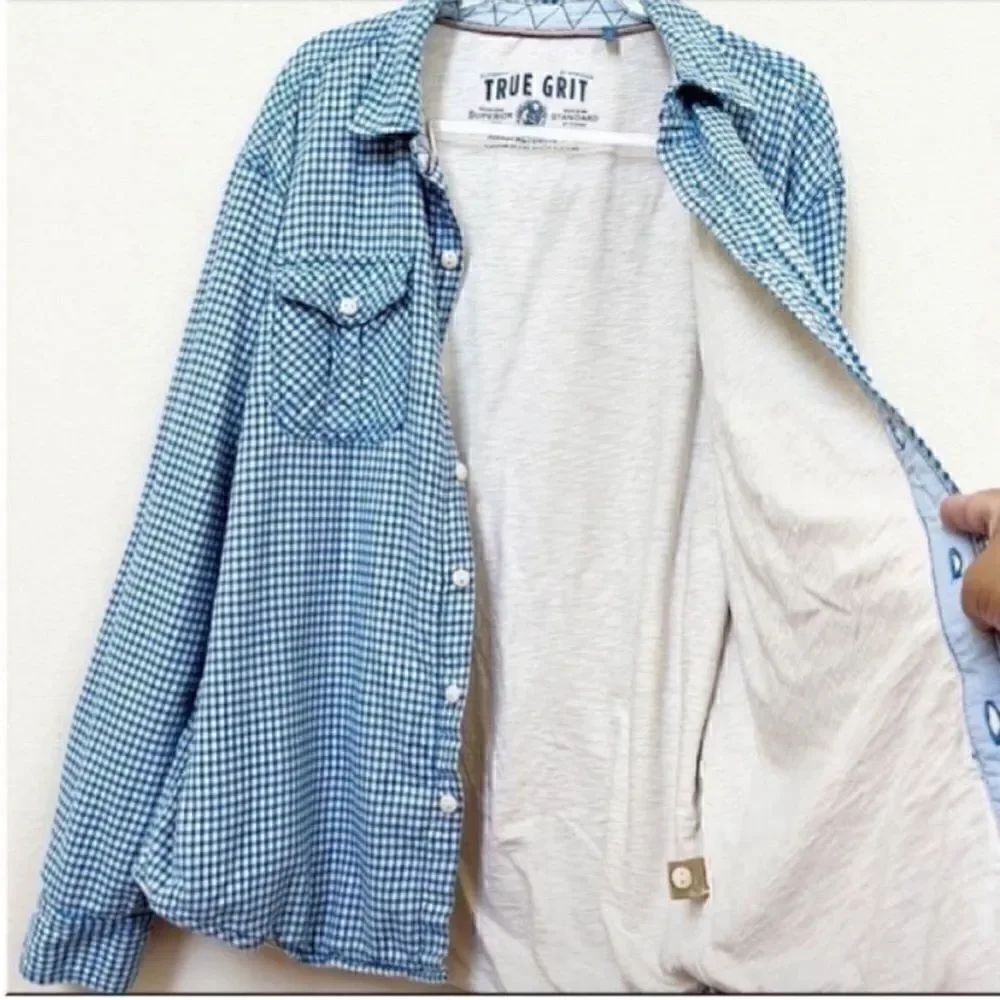 True Grit Long Sleeve Button Down Top - Picture 7 of 10